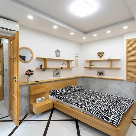 Hidden Gem In Buda * Budapeşte