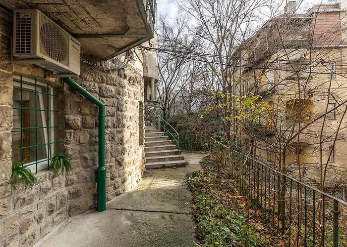 Hidden Gems In Buda Διαμέρισμα Βουδαπέστη