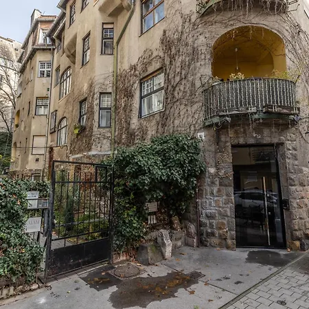 Hidden Gem In Buda * Budapest