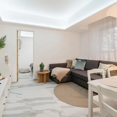 Hidden Gem In Buda Apartment *
